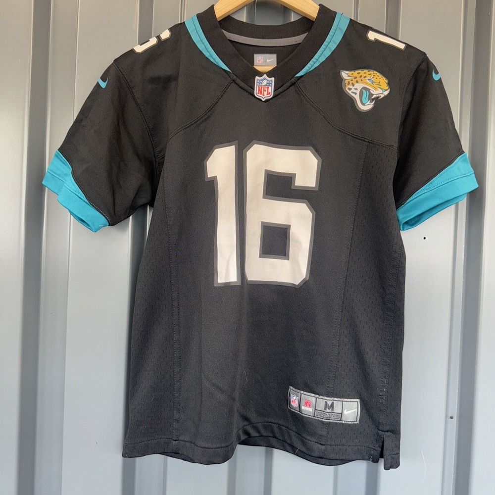 Trevor Lawrence #16 Jacksonville Jaguars Nike Black  Jersey Kids Size M NWOT